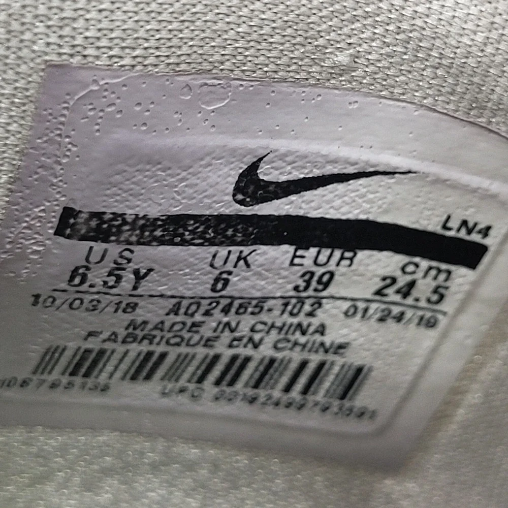 Nike Lebron 16 Buzz Lightyear Basketball Shoes Boys 6.5 White Sneakers AQ2465102 - Picture 12 of 15